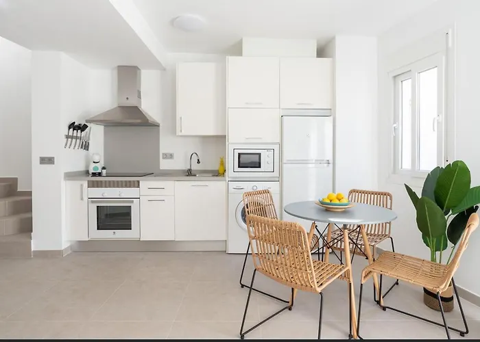 Bajondillo Apartamento *